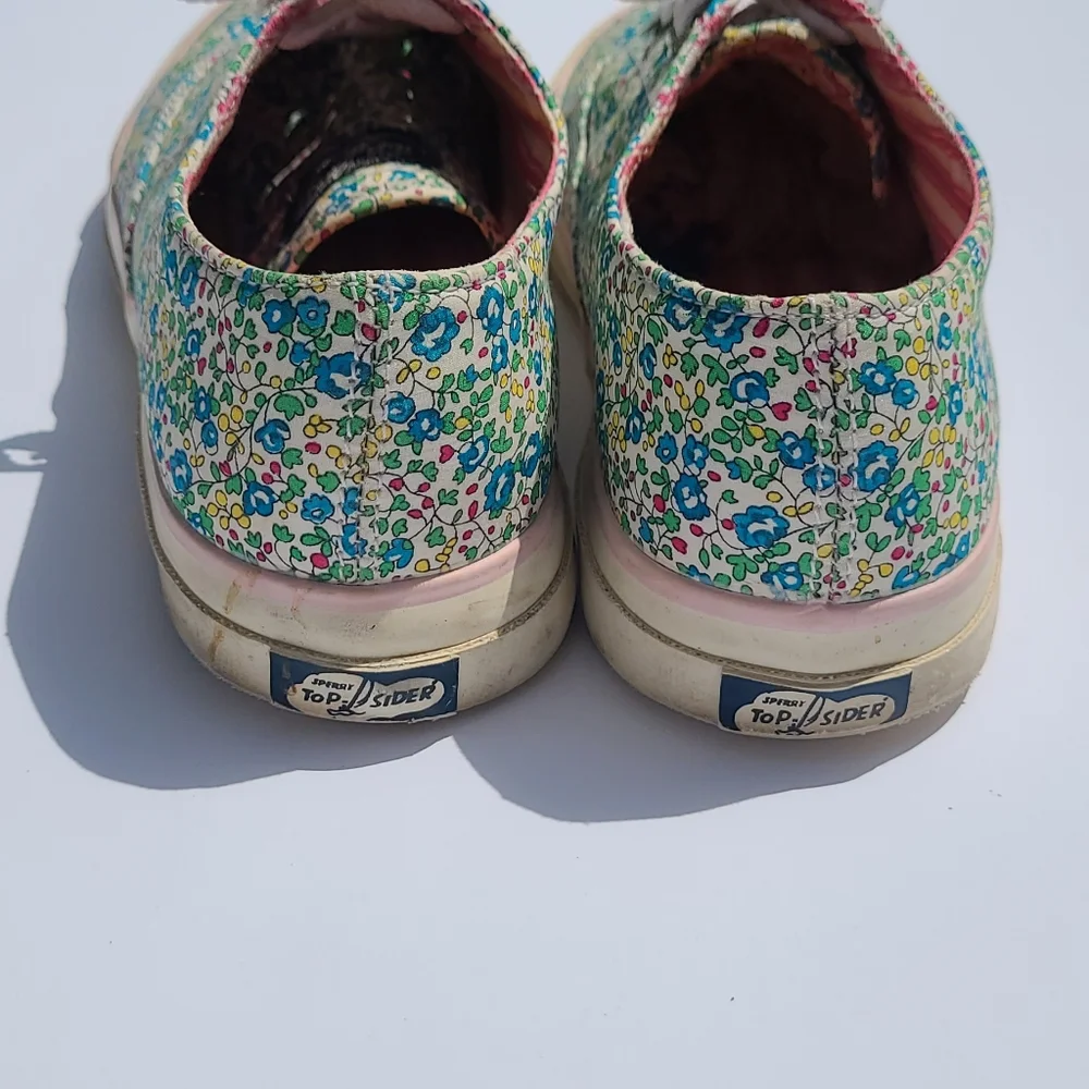 Sperry Top Sider Sneakers,. Size 7 - Picture 3 of 4